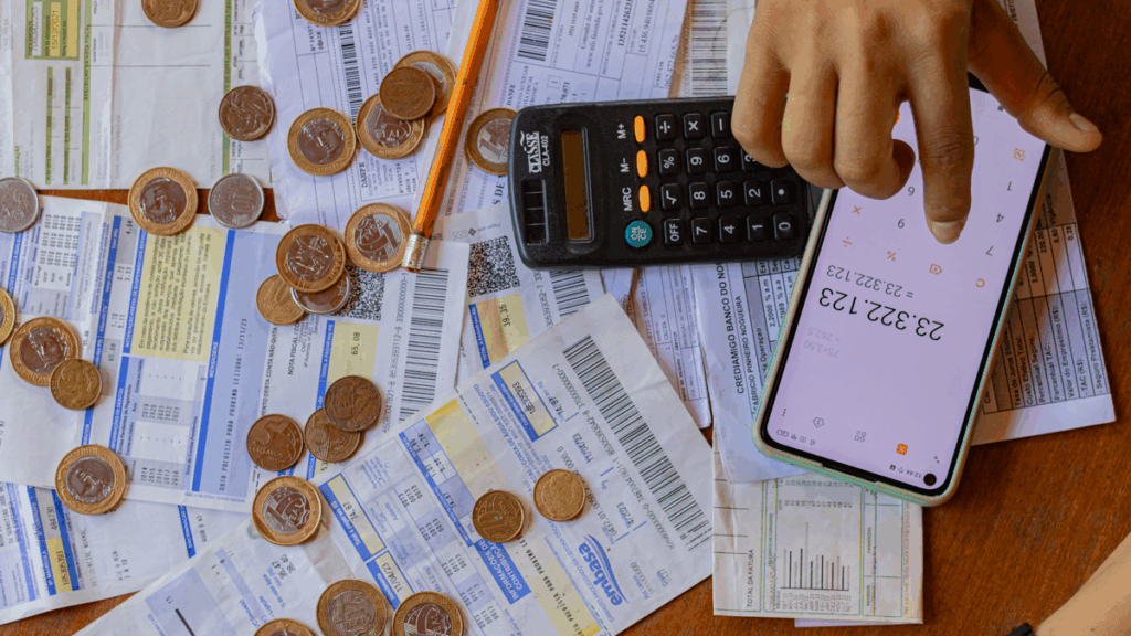 Superendividamento de Servidores Públicos: como proteger seu mínimo existencial no empréstimo consignado